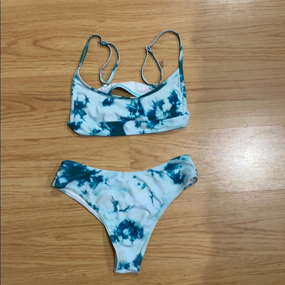 BIKINI
